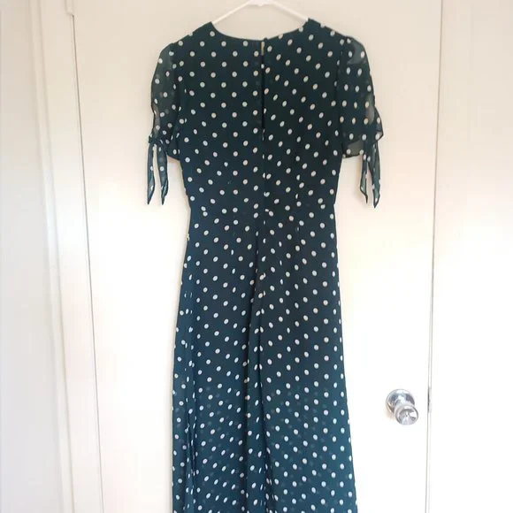 Green Polka dot dress - Picture 2 of 3